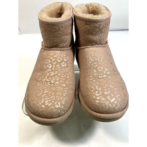 Ugg Classic Mini Snow Leopard Boot Size 8 Pink Metallic Glitter Ankle - Picture 3 of 16